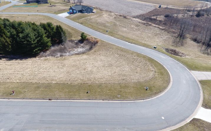 Pictures of Land property located at Lot 43 Crossing Meadows Dr, Viroqua, WI 54665 for sales - image #1