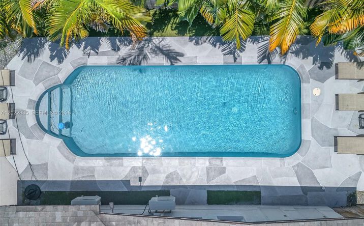 Pictures of Multifamily property located at 1109 NE 16th Ter, Fort Lauderdale, FL 33304 for sales - image #1