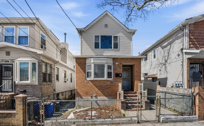 Pictures of Mixed Use property located at 104-60 165th St, Jamaica, NY 11433 for sales - image #1