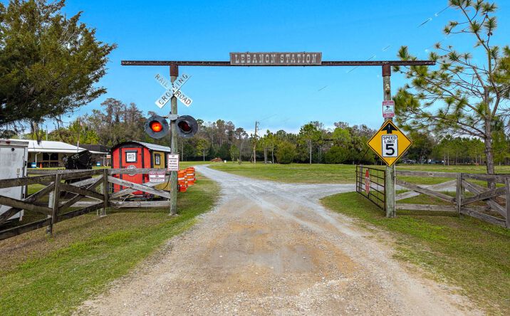 Pictures of Office property located at 11350 STATE ROAD 121, Inglis, FL 34449 for sales - image #1