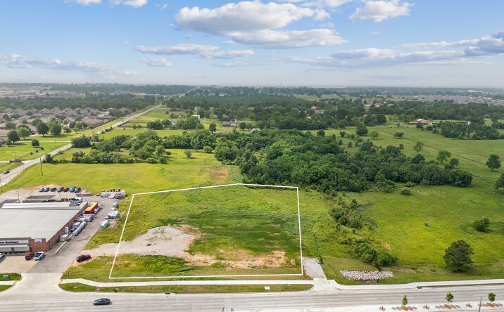 Pictures of Land property located at 12708 N 116th Street North, Owasso, OK 74055 for sales - image #1