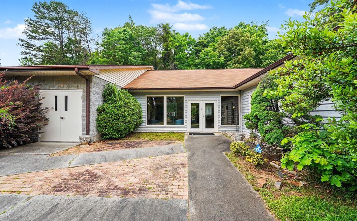 Pictures of Special Purpose property located at 222 N Market Street, Madison, NC 27025 for sales - image #1