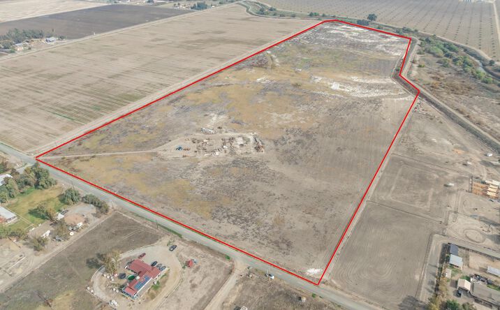 Pictures of Land property located at 10257 24th Avenue, Lemoore, CA 93245 for sales - image #1