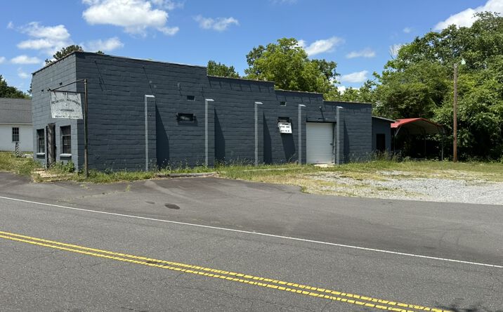 Pictures of Special Purpose property located at 10 Underwood Avenue, Great Falls, SC 29055 for sales - image #1