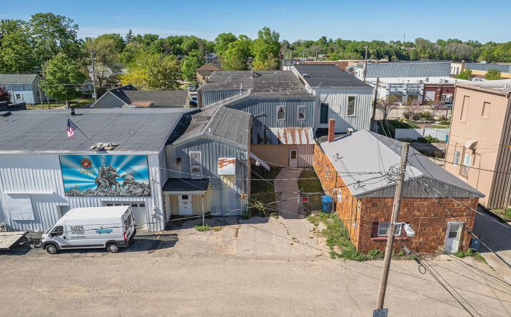 Pictures of Retail property located at 109 Washington Street, Hart, MI 49420 for sales - image #1
