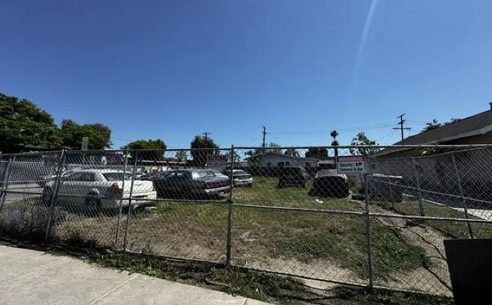 Pictures of Land property located at 8501 Towne, Los Angeles, CA 90003 for sales - image #1