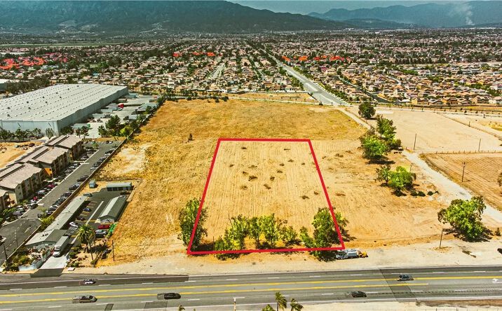 Pictures of Land property located at 15254 Foothill, Fontana, CA 92335 for sales - image #1