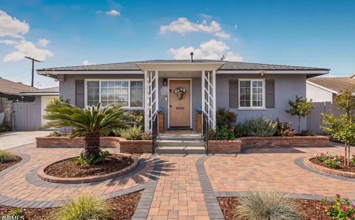 Pictures of Multifamily property located at 634 E Kamala Street, Oxnard, CA 93033 for sales - image #1