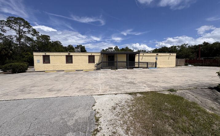 Pictures of Retail property located at 909 N 19 State Road, Palatka, FL 32177 for sales - image #1