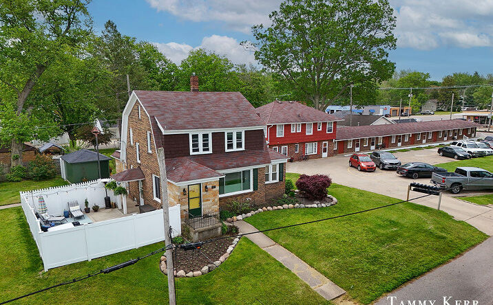 Pictures of Business for Sale property located at 1159 S Shore Drive, Holland, MI 49423 for sales - image #1