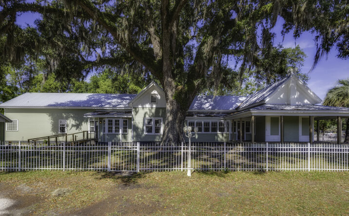 Pictures of Office, Mixed Use property located at 290 East King Avenue, Kingsland, GA 31548 for sales - image #1