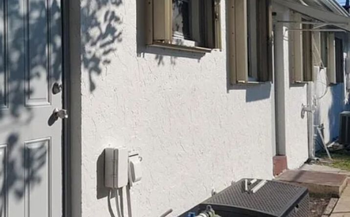 Pictures of Multifamily property located at 2419-2421 Johnson Street, Hollywood, FL 33020 for sales - image #1