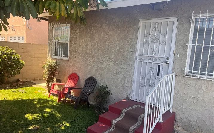 Pictures of Multifamily property located at 1739-1741 W 105th Street, Los Angeles, CA 90047 for sales - image #1