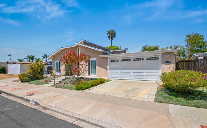 Pictures of Senior Living property located at 5874 Honors Drive, San Diego, CA 92122 for sales - image #1