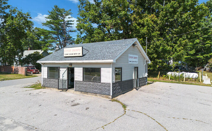 Pictures of Retail property located at 1198 Main St, Clinton, ME 04927 for sales - image #1