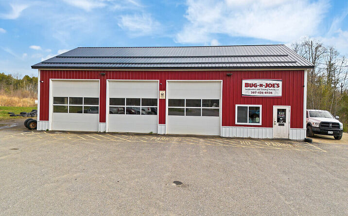 Pictures of Retail property located at 283 Hinckley Rd, Clinton, ME 04927 for sales - image #1