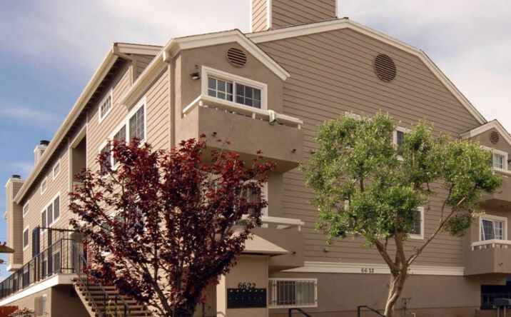 Pictures of Multifamily property located at 6622 W 86th Pl, Los Angeles, CA 90045 for sales - image #1