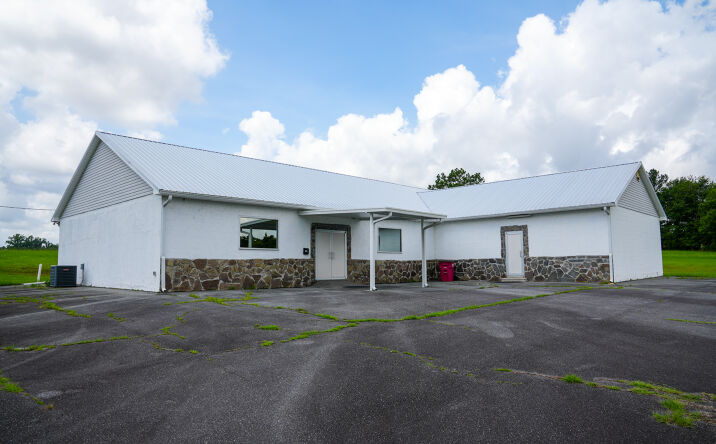 Pictures of Office, Mixed Use, Special Purpose property located at 127 Eastside Industrial Park, Alma, GA 31510 for sales - image #1