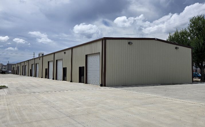 Pictures of Retail, Industrial, Mixed Use property located at 5350 East 5th Street, Katy, TX 77493 for sales - image #1