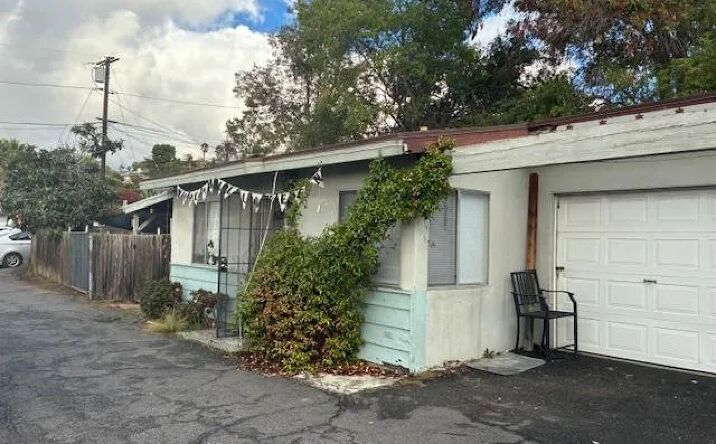 Pictures of Multifamily property located at 543-545 Kleaveland Pl, Vista, CA 92084 for sales - image #1