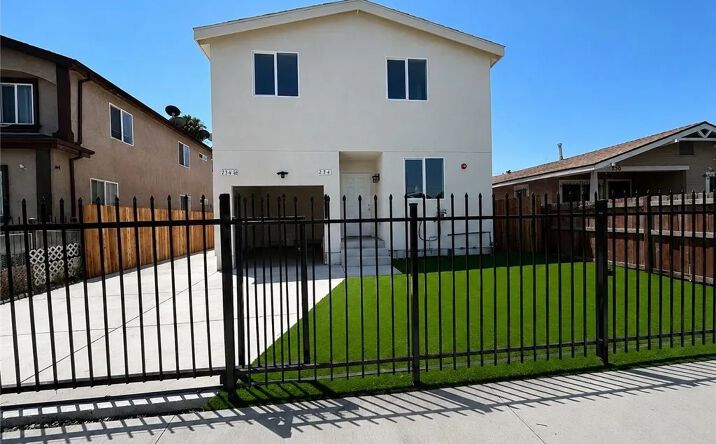 Pictures of Multifamily property located at 234--234 1/2 E 81st, Los Angeles, CA 90003 for sales - image #1