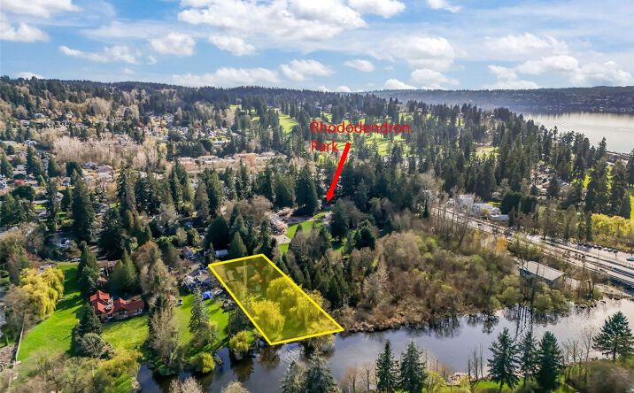 Pictures of Land property located at 17050 70th Avenue Northeast, Kenmore, WA 98028 for sales - image #1
