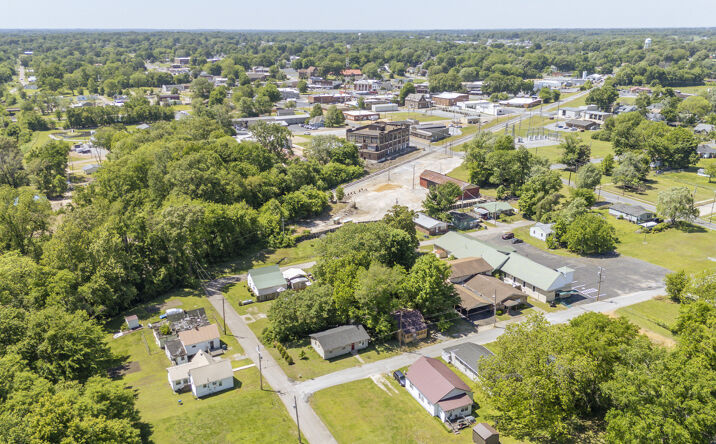 Pictures of Land property located at 120 Roach St, South Fulton, TN 38257 for sales - image #1