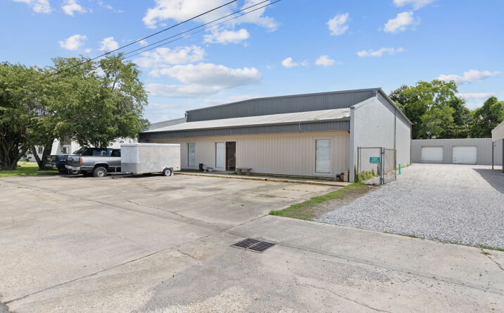 Pictures of Office, Industrial property located at 405 MECCA ST, LAFAYETTE, LA 70508-3307 for sales - image #1