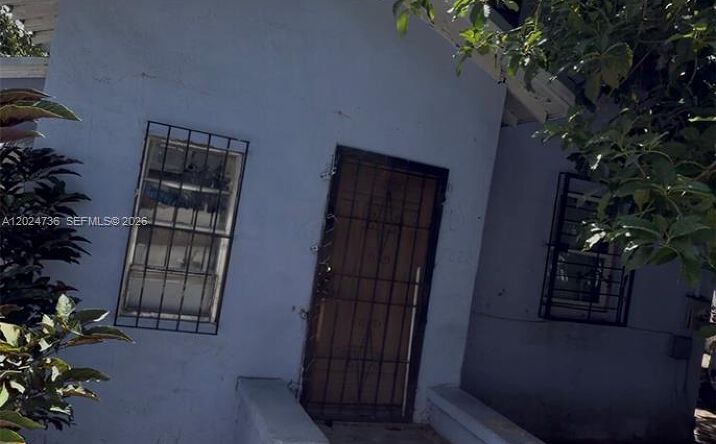 Pictures of Multifamily property located at 7822 NE Miami Ct, Miami, FL 33138 for sales - image #1
