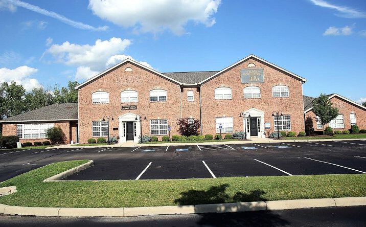 Pictures of Mixed Use property located at 5900 LONG MEADOW DR, MIDDLETOWN, OH 45005-9690 for sales - image #1