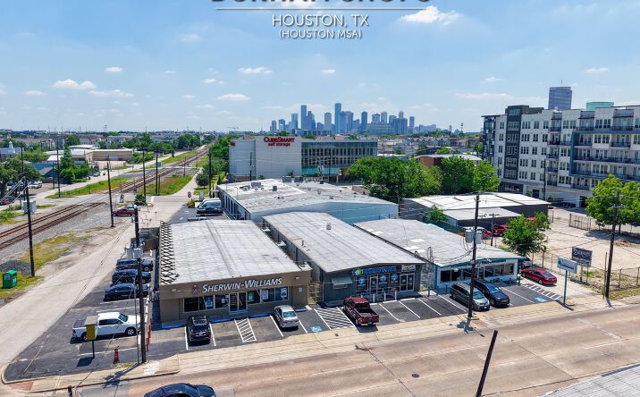 Pictures of Retail property located at 1212 Durham Dr, Houston, TX 77007 for sales - image #1