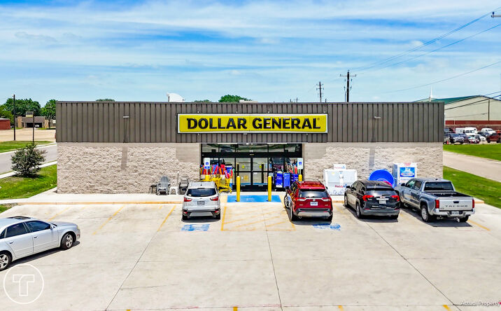 Pictures of Retail property located at 2900 Sam Houston Drive, Victoria, TX 77904 for sales - image #1
