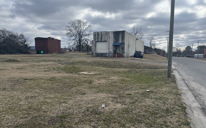Pictures of Industrial property located at 608 North Virginia Street, Goldsboro, NC 27530 for sales - image #1