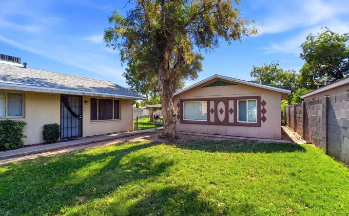Pictures of Retail, Multifamily property located at 4524 North 14th Place, Phoenix, AZ 85014 for sales - image #1
