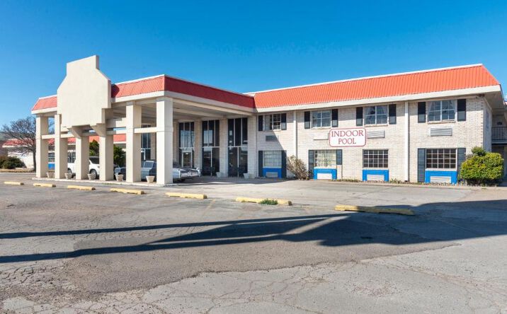 Pictures of Multifamily, Hospitality, Land property located at 2915 East Interstate 40 Highway, Amarillo, TX 79104 for sales - image #1