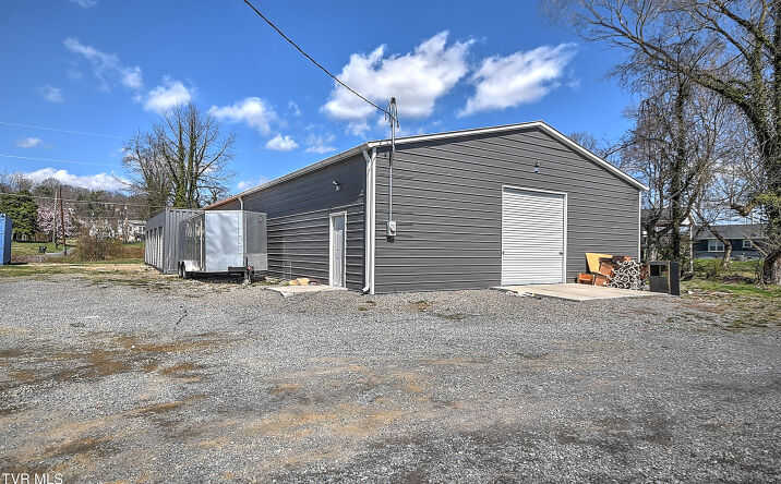 Pictures of Industrial property located at 150 Hemlock Drive, Bristol, VA 24201 for sales - image #1