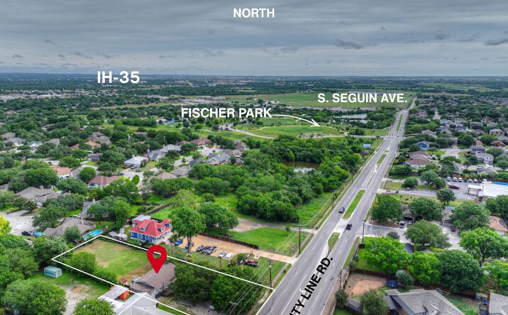 Pictures of Office, Retail, Mixed Use property located at 812 W. County Line Road, New Braunfels, TX 78130 for sales - image #1