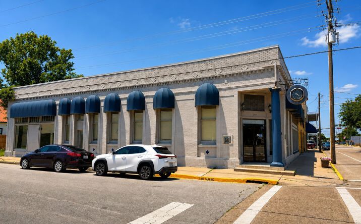 Pictures of Office property located at 218 East Main Street, Humble, TX 77338 for sales - image #1
