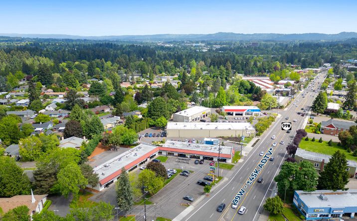 Pictures of Retail property located at 13815 SW Pacific Hwy, Tigard, OR 97223 for sales - image #1