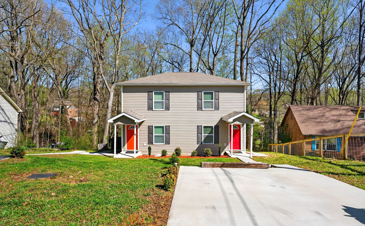 Pictures of Multifamily property located at 100 PARKSTONE DR, GREENVILLE, SC 29609 for sales - image #1