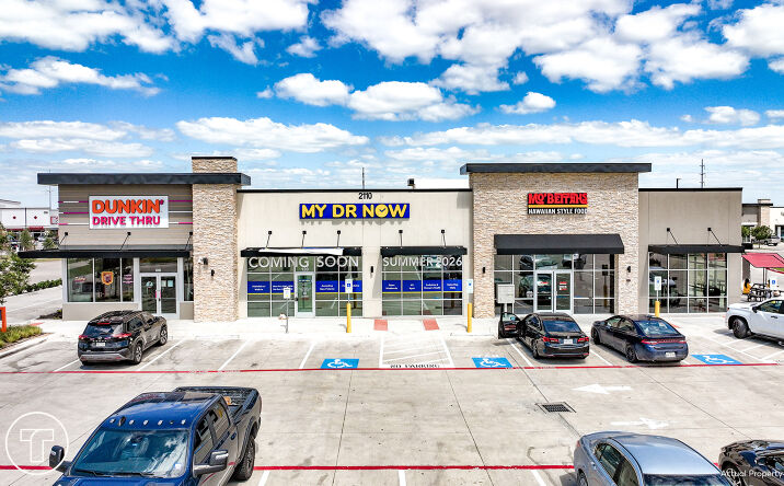 Pictures of Retail, Office property located at 2110 North Highway 77, Waxahachie, TX 75165 for sales - image #1
