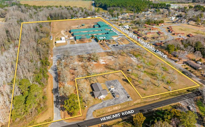 Pictures of Special Purpose property located at 526 Sylvester Ashford Drive, Glennville, GA 30427 for sales - image #1