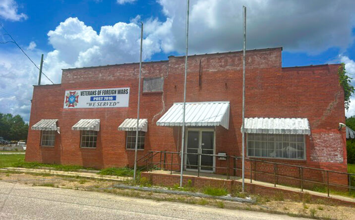 Pictures of Retail, Office property located at 206 Ashley Street, Atmore, AL 36502 for sales - image #1