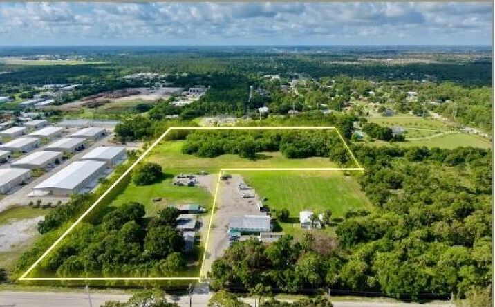 Pictures of Land property located at 5435 45th Street, Vero Beach, FL 32967 for sales - image #1