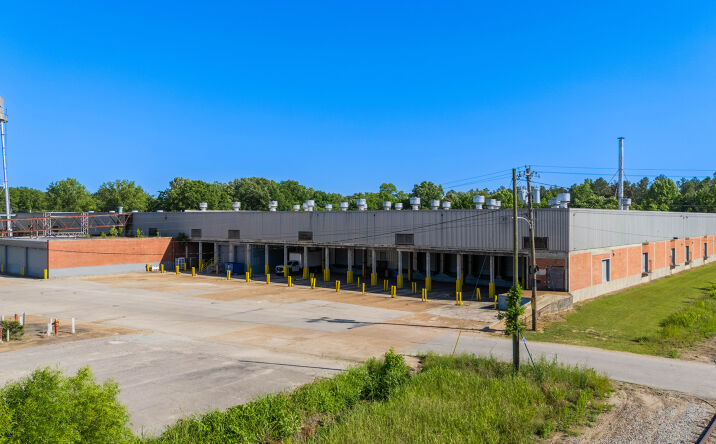Pictures of Industrial property located at 501 W 10th Street, Trenton, TN 38382 for sales - image #1
