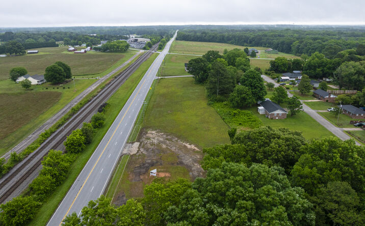 Pictures of Retail, Land property located at 1239 Atlanta Highway Southeast, Winder, GA 30680 for sales - image #1