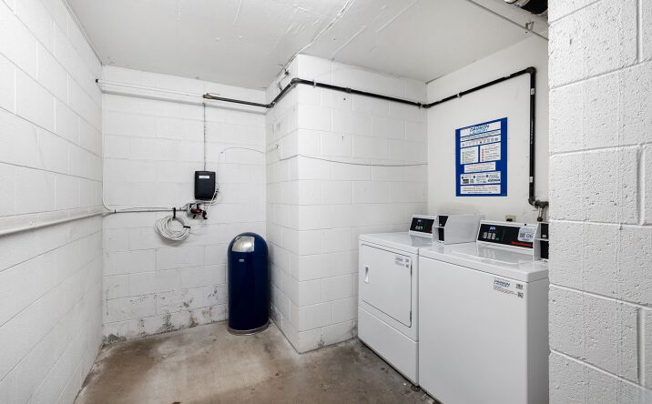 Pictures of Multifamily property located at 1527 VETERAN AVE, LOS ANGELES, CA 90024 for sales - image #1