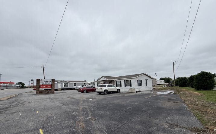 Pictures of Office, Industrial property located at 1412 South Thompson Street, Springdale, AR 72764 for sales - image #1