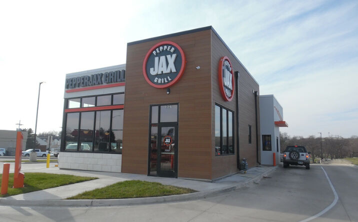 Pictures of Retail property located at 2027 SW Wanamaker Rd, Topeka, KS 66614 for sales - image #1
