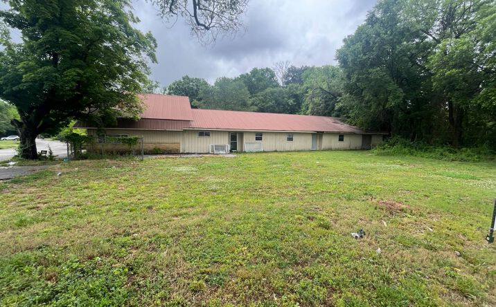 Pictures of Office property located at 6916 Lee Hwy, Chattanooga, TN 37421 for sales - image #1